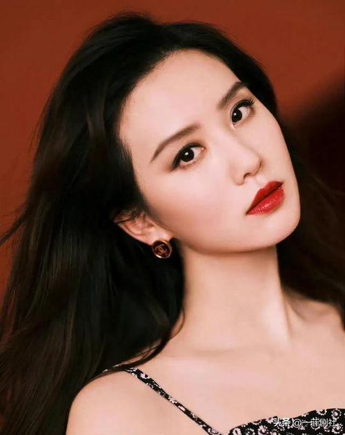 娱乐圈近期吃瓜的女明星,近期热议女明星吃瓜盘点